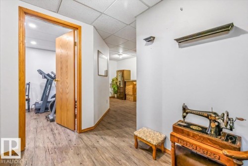 8720 152B Avenue, Edmonton, AB 