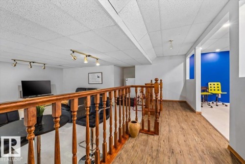 8720 152B Avenue, Edmonton, AB 