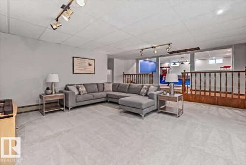 8720 152B Avenue, Edmonton, AB 