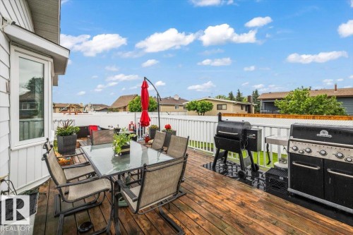 8720 152B Avenue, Edmonton, AB 