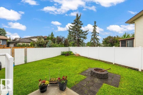 8720 152B Avenue, Edmonton, AB 