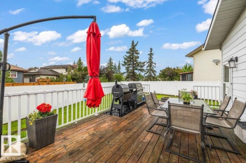 8720 152B Avenue, Edmonton, AB 