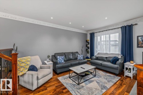 8720 152B Avenue, Edmonton, AB 