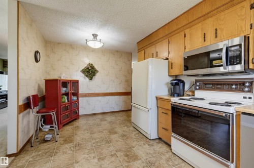 1920 65 Street, Edmonton, AB 