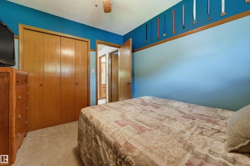 1920 65 Street, Edmonton, AB 
