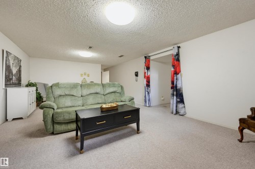 1920 65 Street, Edmonton, AB 