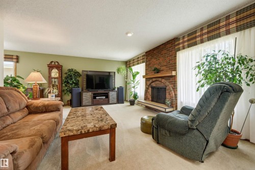 1920 65 Street, Edmonton, AB 
