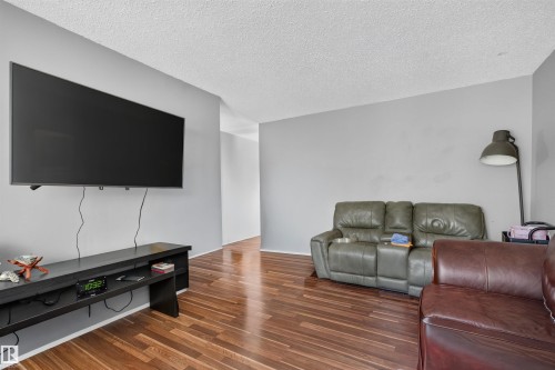 18303 76 Avenue Nw, Edmonton, AB 