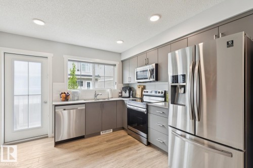 52 1110 Daniels Link Link, Edmonton, AB 