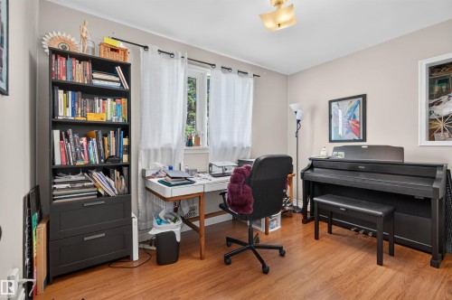 9741 72 Avenue, Edmonton, AB 