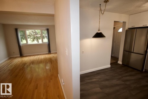 8F Castle Terrace, Edmonton, AB - Indoor Photo Showing Other Room