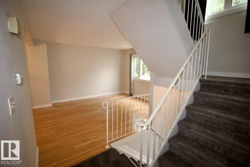 8F Castle Terrace, Edmonton, AB - Indoor Photo Showing Other Room