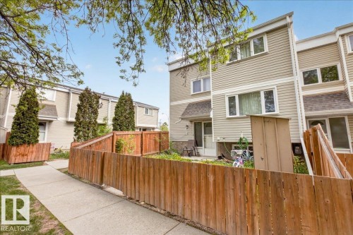 8F Castle Terrace, Edmonton, AB - Outdoor
