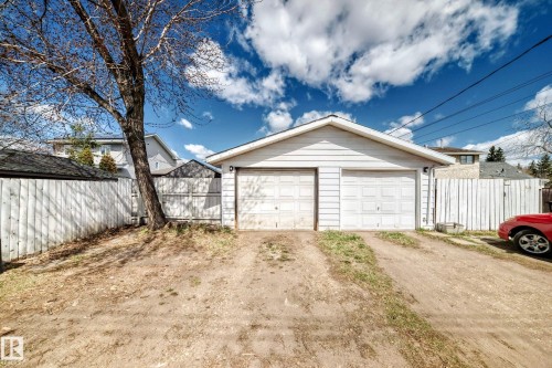 Detached single garage. - 7317 83 Avenue, Edmonton, AB 