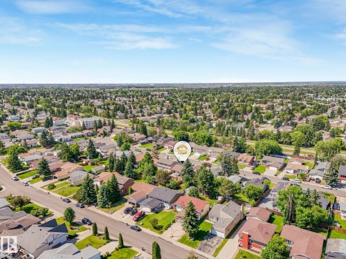 Image quality insufficient for description - 2035 49A Street, Edmonton, AB 