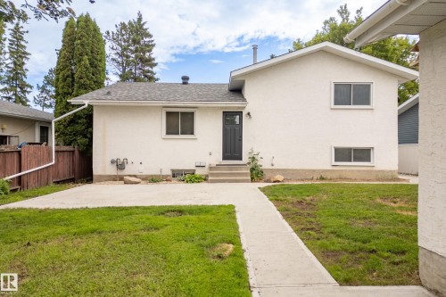 712 Knottwood Road, Edmonton, AB 