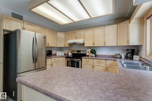 1108 112A Street, Edmonton, AB 