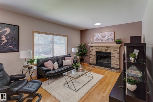 1108 112A Street, Edmonton, AB 