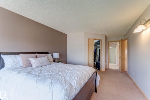 1108 112A Street, Edmonton, AB 
