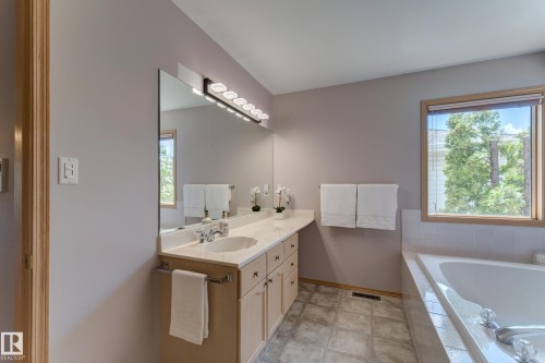 1108 112A Street, Edmonton, AB 