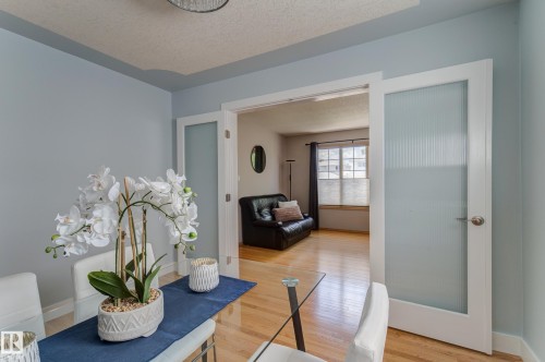 1108 112A Street, Edmonton, AB 