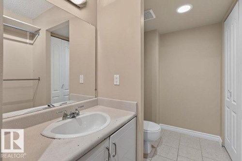 #603 10175 109 St Nw, Edmonton, AB - Indoor Photo Showing Bathroom