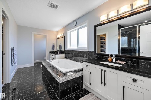 2435 Ashcraft Crescent, Edmonton, AB 