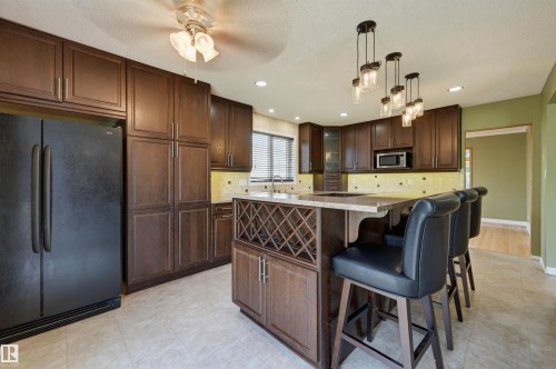 3211 104 Street, Edmonton, AB 