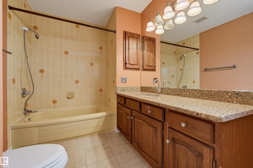 3211 104 Street, Edmonton, AB 