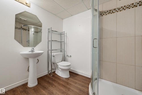 3211 104 Street, Edmonton, AB 