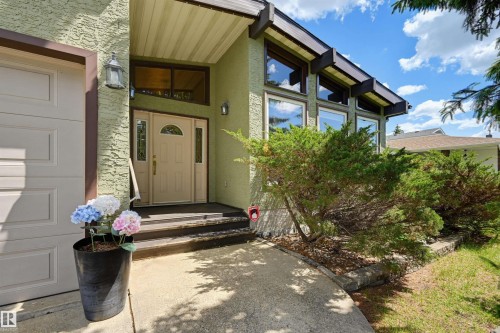 3211 104 Street, Edmonton, AB 