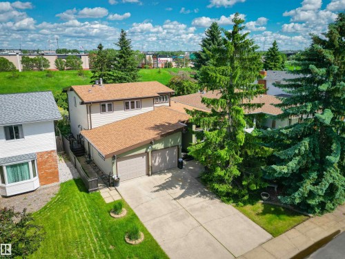 3211 104 Street, Edmonton, AB 