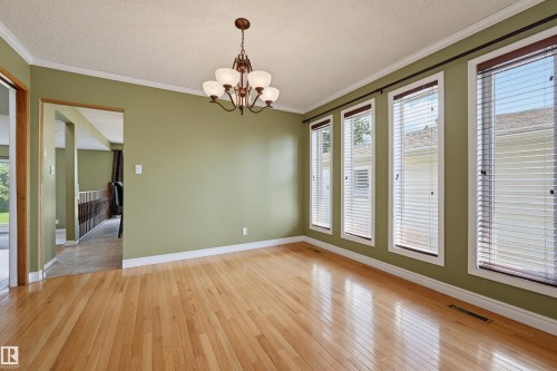 3211 104 Street, Edmonton, AB 