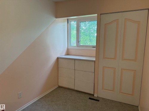 10 8010 141 Avenue, Edmonton, AB 