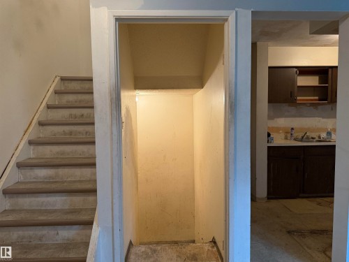 10 8010 141 Avenue, Edmonton, AB 