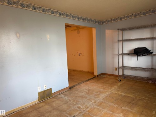 10 8010 141 Avenue, Edmonton, AB 