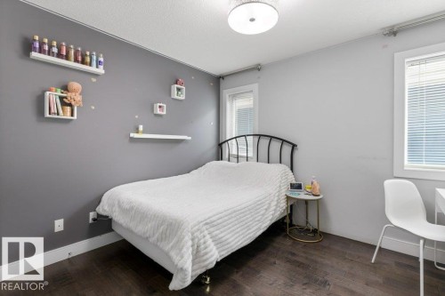 24 Elise Place, St. Albert, AB - Indoor Photo Showing Bedroom