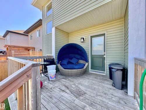 Expansive wood deck with a privacy fence - 302 Balsam Link, Leduc, AB 