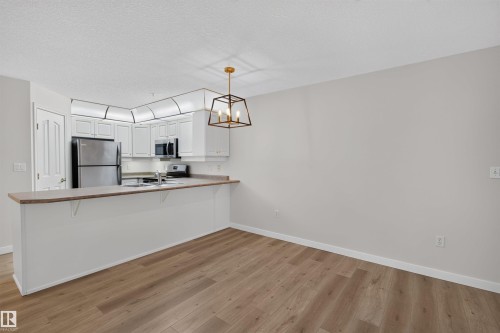 215 6703 172 Street, Edmonton, AB 
