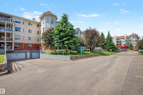215 6703 172 Street, Edmonton, AB 