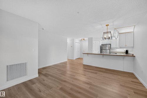 215 6703 172 Street, Edmonton, AB 