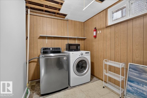 7807 128 Avenue, Edmonton, AB 