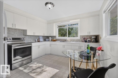 7807 128 Avenue, Edmonton, AB 