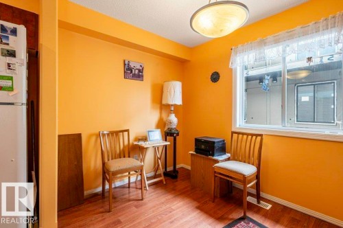 Spacious dining room or possible office/craft area - 303 10528 77 Avenue, Edmonton, AB 
