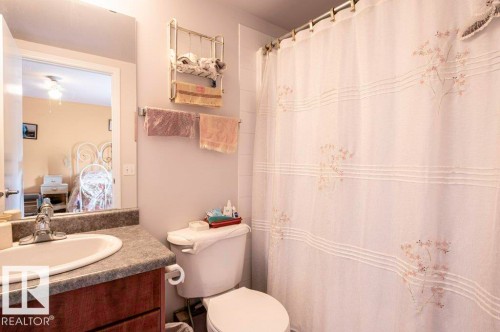 4 pce bathroom for the Primary Suite-your own private retreat! - 303 10528 77 Avenue, Edmonton, AB 