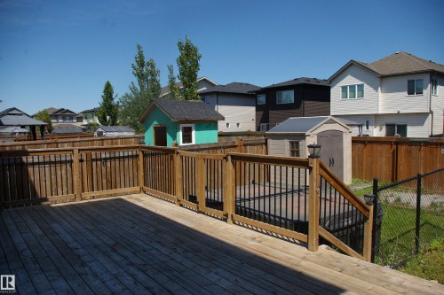 17615 77 Street, Edmonton, AB 