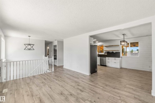 4227 40 Avenue, Stony Plain, AB 