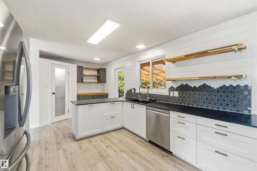 4227 40 Avenue, Stony Plain, AB 