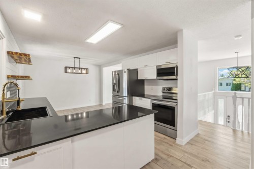 4227 40 Avenue, Stony Plain, AB 