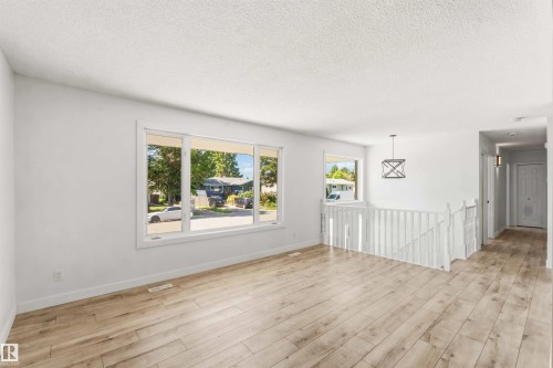 4227 40 Avenue, Stony Plain, AB 